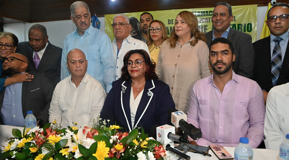 Doctora Yubelkis Aquino lanza candidatura a la presidencia del Colegio Médico
