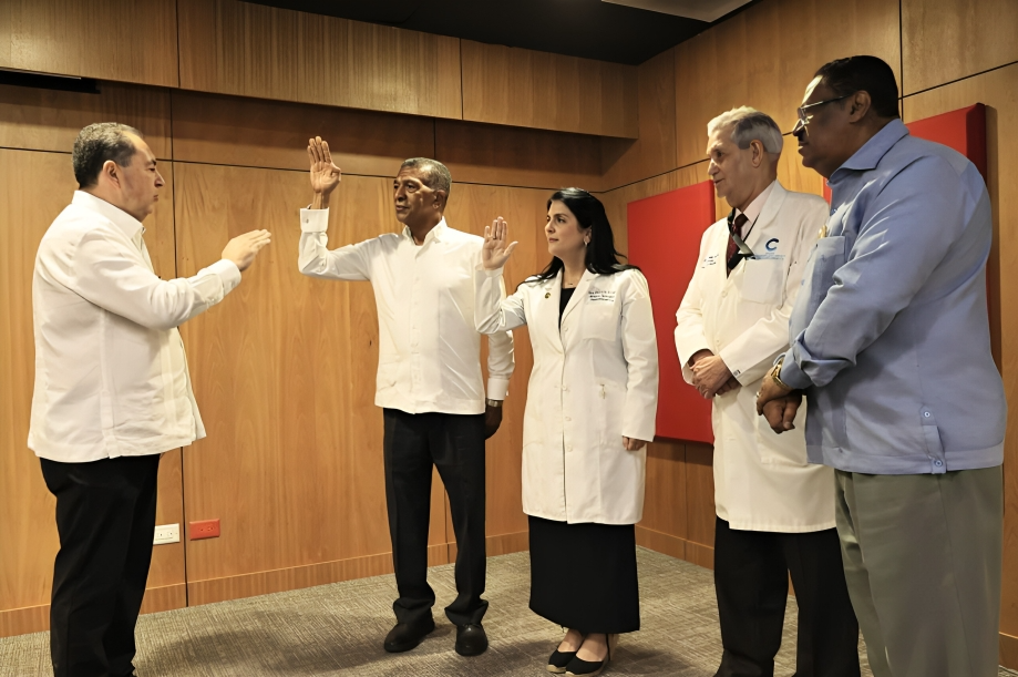 SNS juramenta nueva dirección para Hospital José Joaquín Puello SNS juramenta nueva dirección para Hospital José Joaquín Puello
