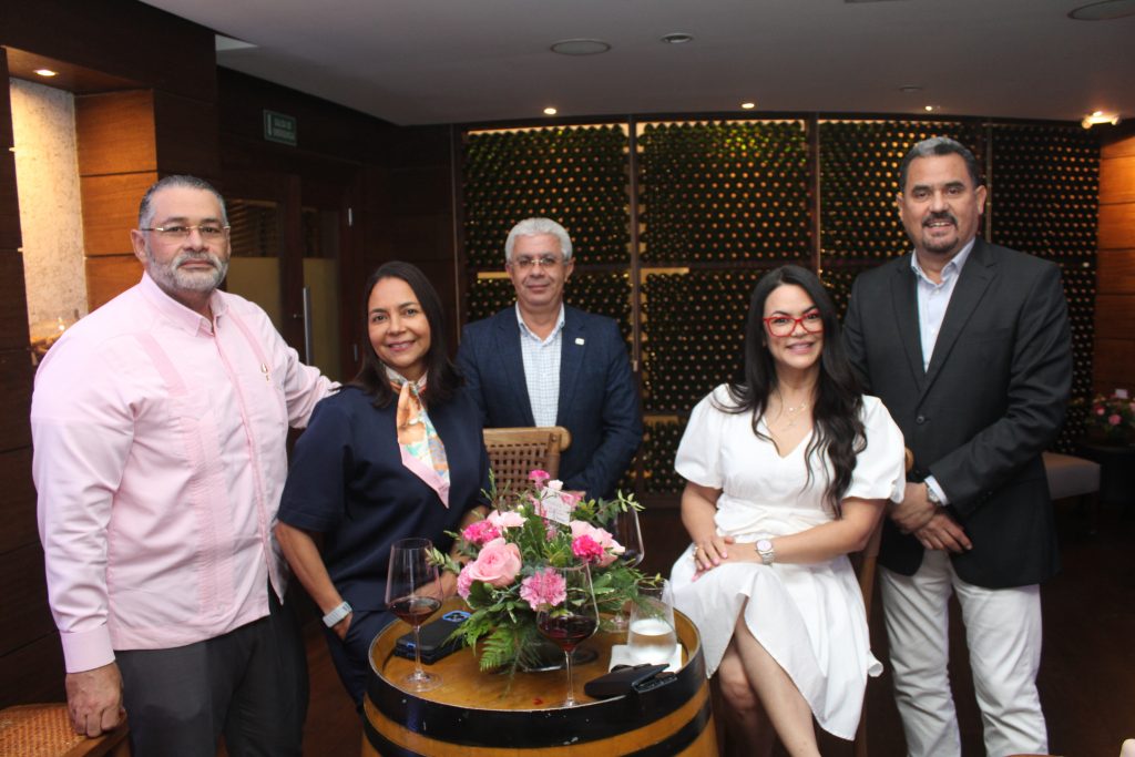 Sociedad de Obstetricia y Ginecología presentó con éxito calendario de actividades científicas para 2026 Sociedad de Obstetricia y Ginecología presentó con éxito calendario de actividades científicas para 2026