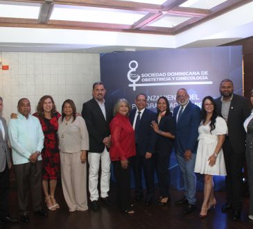 Sociedad de Obstetricia y Ginecología presentó con éxito calendario de actividades científicas para 2026