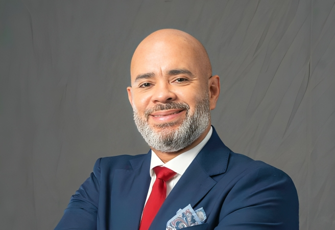 Dr. Andy De León Valenzuela formaliza candidatura a La Presidencia De La Sociedad Dominicana De Ortopedia Y Traumatología