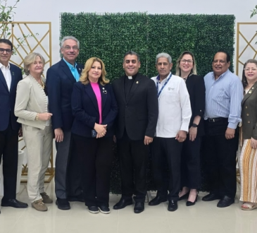 ADOFEM celebra reunión de decanos de medicina en UCNE para fortalecer educación médica nacional