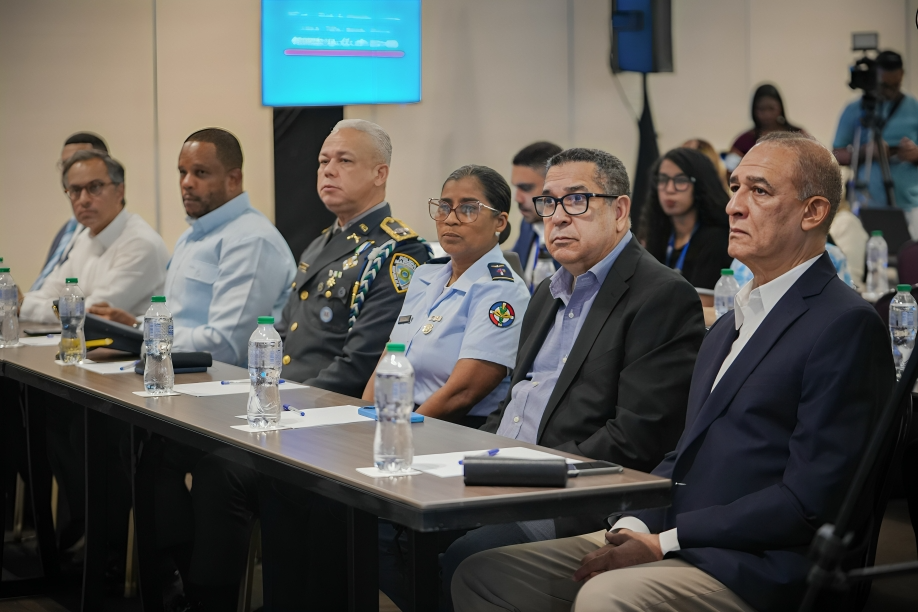 PROMESE/CAL licita RD$1,155 millones en la compra de medicamentos