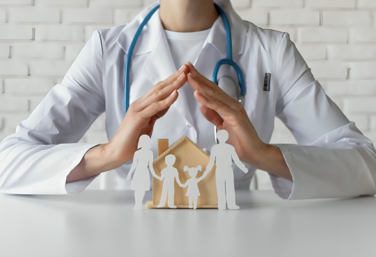 ARS Primera impulsa atención humanizada con programas para pacientes crónicos
