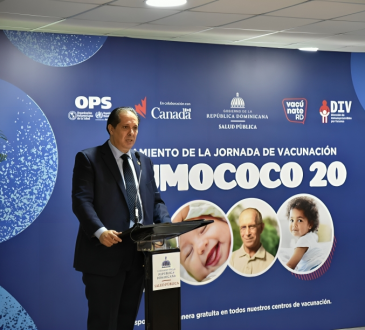 Ministro Atallah anuncia nueva vacuna contra neumococo para niños y adultos mayores