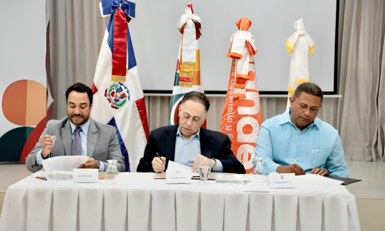 Rehabilitación aclara terrenos del nuevo local fueron donados por el Ayuntamiento del Municipio de San Antonio de Guerra