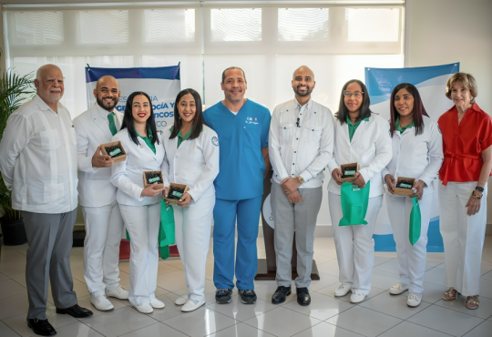 Centro Médico Central Romana hace historia al inaugurar su primer programa de residencia médica