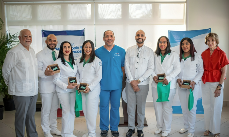 Centro Médico Central Romana hace historia al inaugurar su primer programa de residencia médica