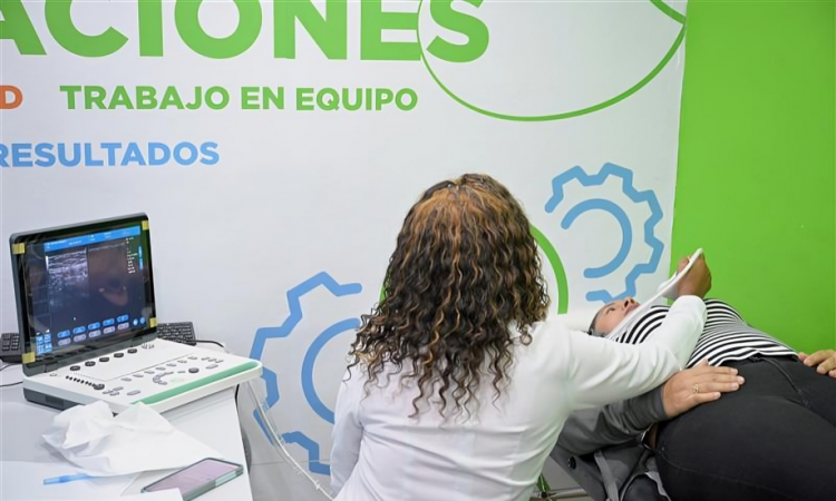 SeNaSa apuesta por la prevención y detección temprana del cáncer de mama SeNaSa apuesta por la prevención y detección temprana del cáncer de mama