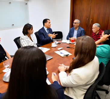 DIDA denuncia: ARS violan normativa al no comprar medicamentos de alto costo por DAMAC, encareciendo tratamientos hasta 80%