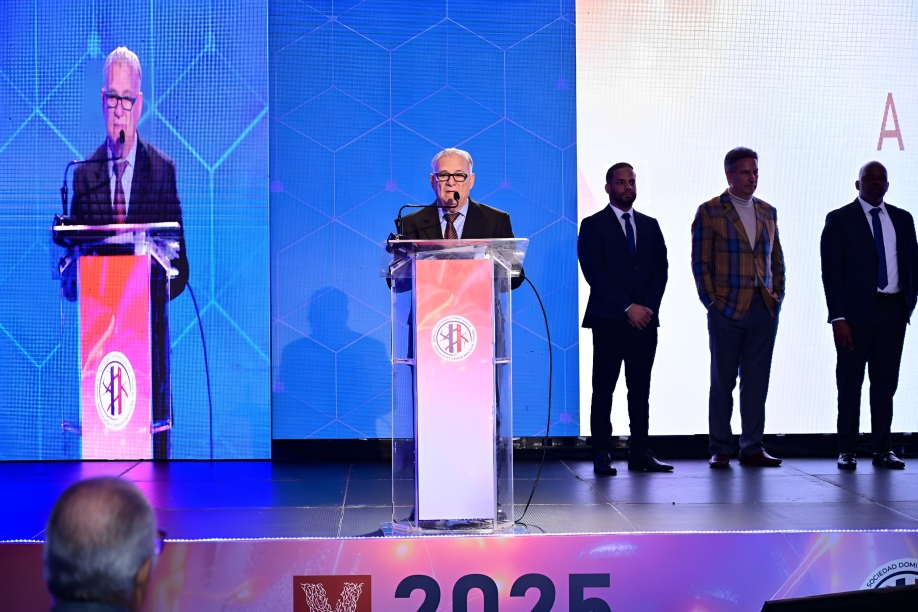 50 % de la población dominicana podría padecer várices, según experto internacional 50 % de la población dominicana podría padecer várices, según experto internacional