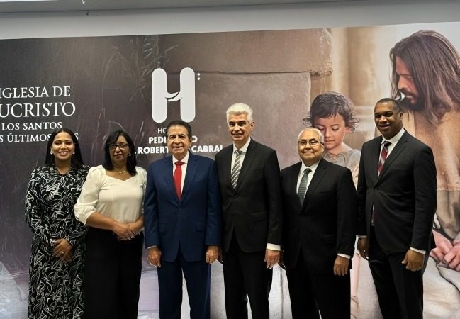 Iglesia de Jesucristo dona equipos médicos de alta tecnología al Hospital Robert Reid Cabral