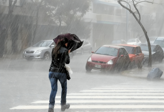 COE mantiene 11 provincias y DN en alerta roja por tormenta tropical Melissa