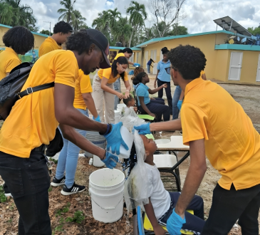 Solidaridad y responsabilidad comunitaria en momentos difíciles: Los Amarillos UCE