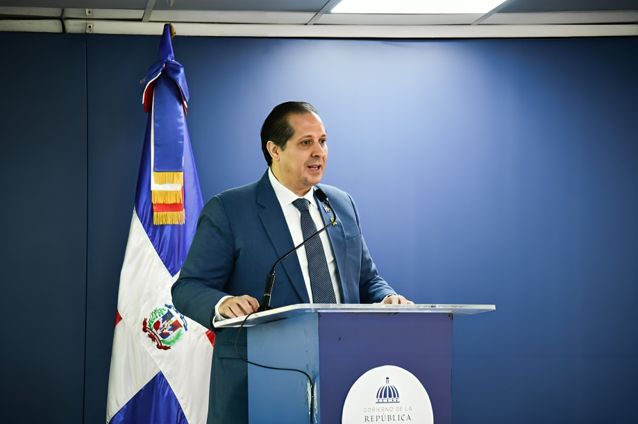 Ministro de Salud asegura que no hay casos de cólera en RD; se refuerzan medidas preventivas