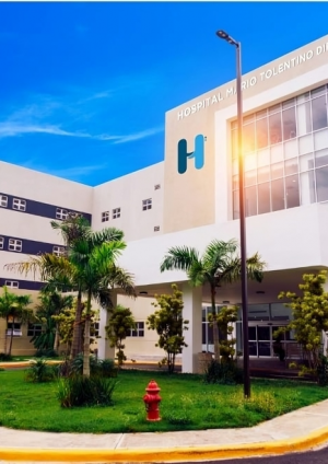 Hospital Dr. Mario Tolentino Dipp realiza primera jornada de reducción mamaria por gigantomastia en sistema público