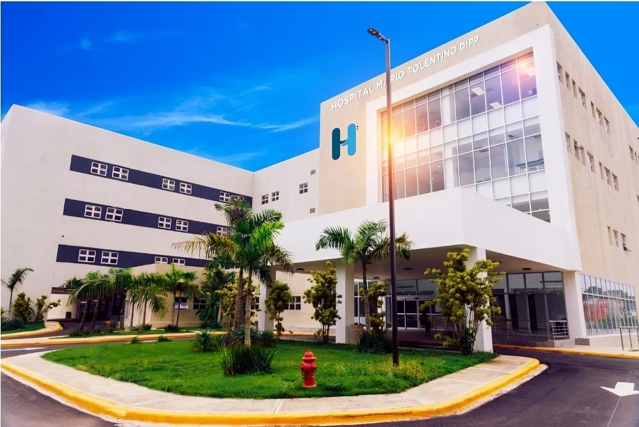 Hospital Dr. Mario Tolentino Dipp realiza primera jornada de reducción mamaria por gigantomastia en sistema público