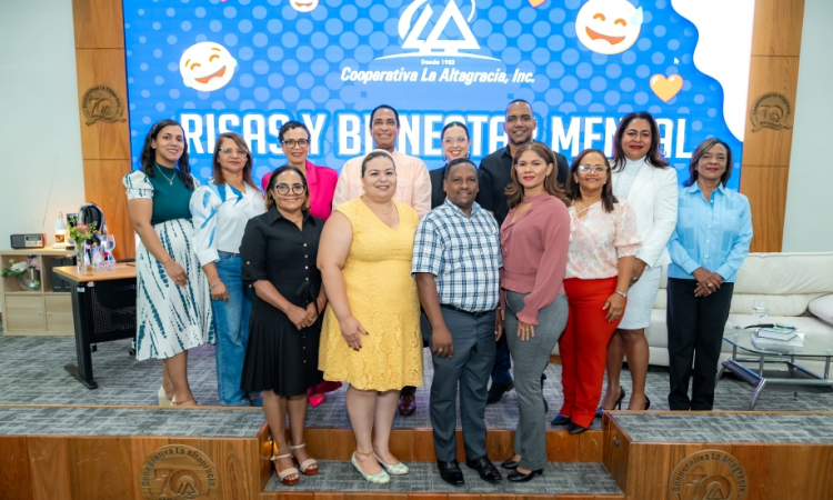 Cooperativa La Altagracia reafirma su compromiso con el bienestar integral a través de evento de comedia y salud mental