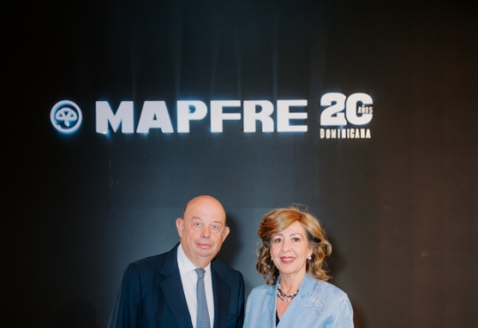 MAPFRE presenta informe sobre mercado asegurador latinoamericano en la celebración de su 20 aniversario en el país