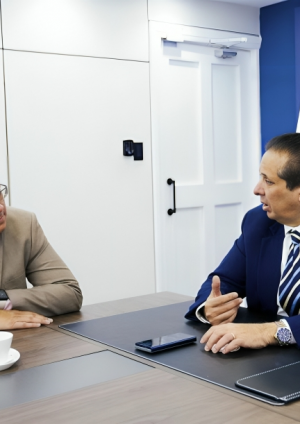 Ministro Atallah anuncia financiamiento permanente para medicamentos de VIH, tuberculosis y hepatitis a través de Fonsap