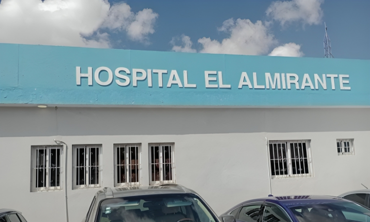 Tensión en Hospital El Almirante: médicos y comunidad exigen mejoras laborales y fin al "abuso de poder" Tensión en Hospital El Almirante: médicos y comunidad exigen mejoras laborales y fin al "abuso de poder"