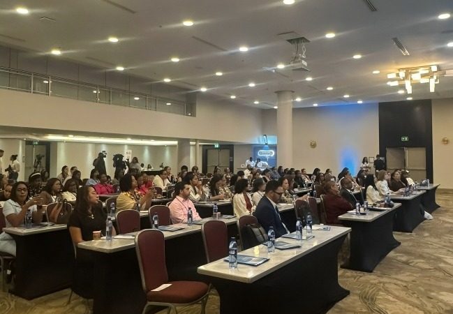 Fundación Sonrisa de Ángel celebra V Simposio sobre bebés prematuros con enfoque en ciencia y familia Fundación Sonrisa de Ángel celebra V Simposio sobre bebés prematuros con enfoque en ciencia y familia