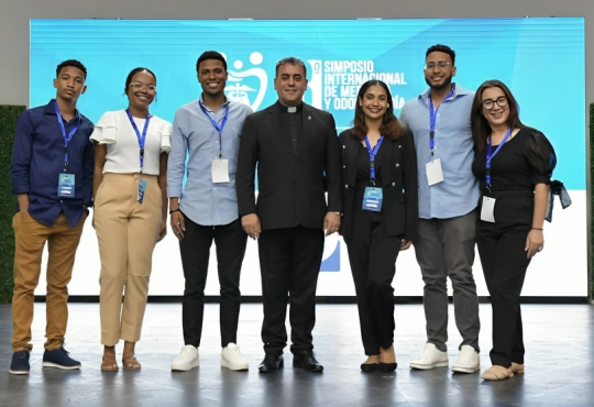 UCE presente en 3er Simposio Internacional de Medicina y Odontología en la UCNE