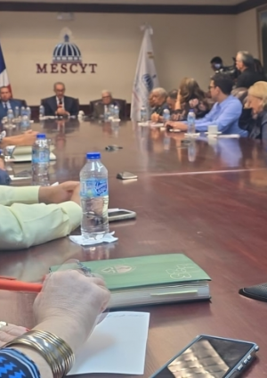 MESCYT presenta Manual para Acreditación de escuelas de medicina en República Dominicana