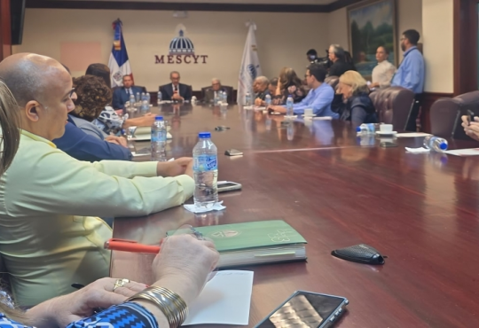 MESCYT presenta Manual para Acreditación de escuelas de medicina en República Dominicana