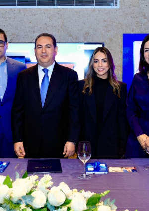 HS Medical Center integra al Dr. René Sotelo, pionero internacional en cirugía robótica