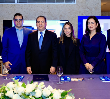 HS Medical Center integra al Dr. René Sotelo, pionero internacional en cirugía robótica