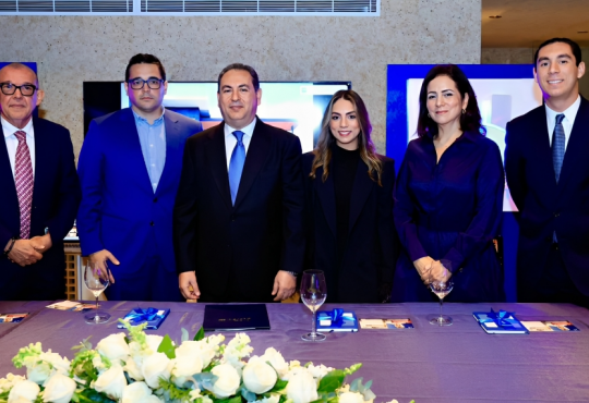 HS Medical Center integra al Dr. René Sotelo, pionero internacional en cirugía robótica HS Medical Center integra al Dr. René Sotelo, pionero internacional en cirugía robótica