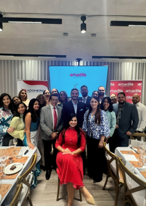 ADOMERE y Amadita unen esfuerzos en exitosa conferencia sobre preservación de fertilidad