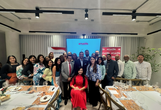 ADOMERE y Amadita unen esfuerzos en exitosa conferencia sobre preservación de fertilidad