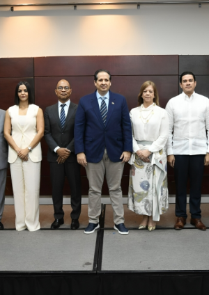 Ministerio de Salud y aliados internacionales presentan estrategia integral para combatir uso indebido de antibióticos