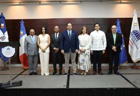 Ministerio de Salud y aliados internacionales presentan estrategia integral para combatir uso indebido de antibióticos