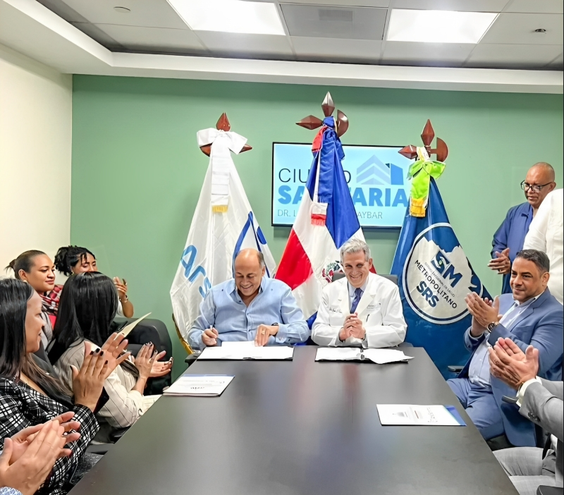 ARS Semma y Ciudad Sanitaria Luis Eduardo Aybar firman acuerdo para atención gratuita a maestros ARS Semma y Ciudad Sanitaria Luis Eduardo Aybar firman acuerdo para atención gratuita a maestros