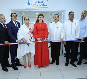 Gobierno inaugura unidad de oncología remozada en Hospital Cabral y Báez