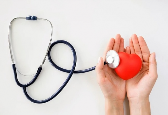 Vitamina D y presión arterial: especialistas explican vínculo complejo y recomiendan prudencia