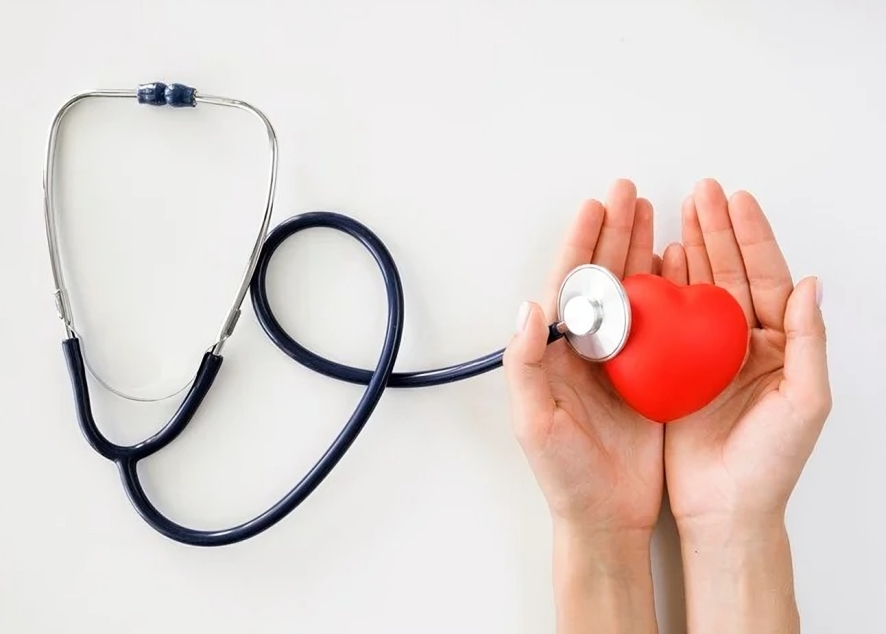 Vitamina D y presión arterial: especialistas explican vínculo complejo y recomiendan prudencia