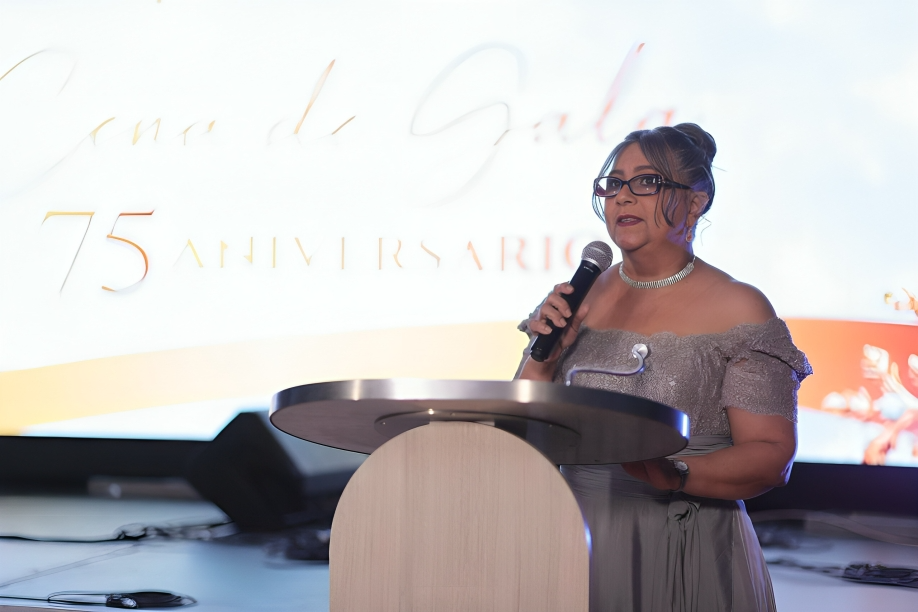 SDOG celebra su Cena de Gala por el 75 aniversario, reconoce a sus pasados presidentes y anuncia oficialmente el Día Nacional del Ginecobstetra Dominicano