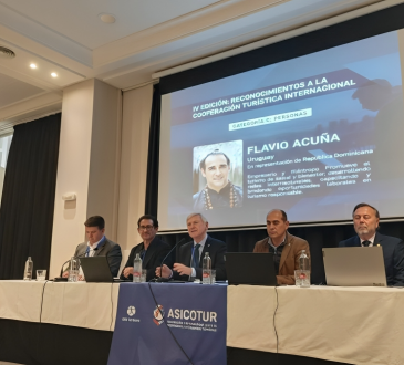 Flavio Acuña recibe reconocimiento internacional en FITUR por promover el turismo de bienestar desde República Dominicana