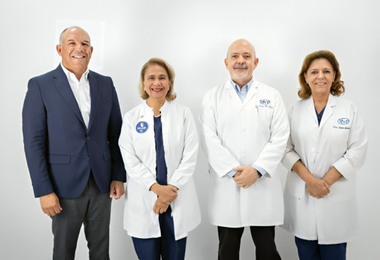 Instituto Dermatológico celebra la Navidad con un “Abrazo Solidario” para niños con enfermedades de la piel raras y graves