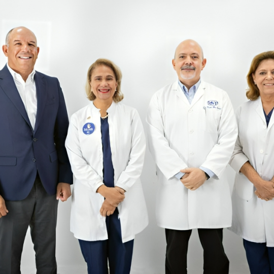 Instituto Dermatológico celebra la Navidad con un “Abrazo Solidario” para niños con enfermedades de la piel raras y graves