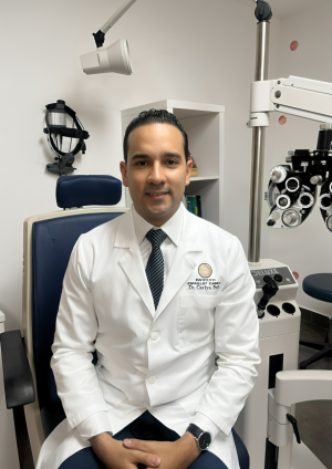 Especialista en Oculoplastia explica beneficios y aplicación de la toxina botulínica en rejuvenecimiento facial