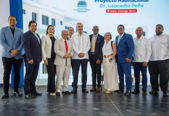 Presidente Abinader y CMD inauguran Conjunto Habitacional para médicos