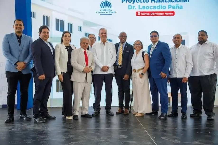 Presidente Abinader y CMD inauguran Conjunto Habitacional para médicos Presidente Abinader y CMD inauguran Conjunto Habitacional para médicos
