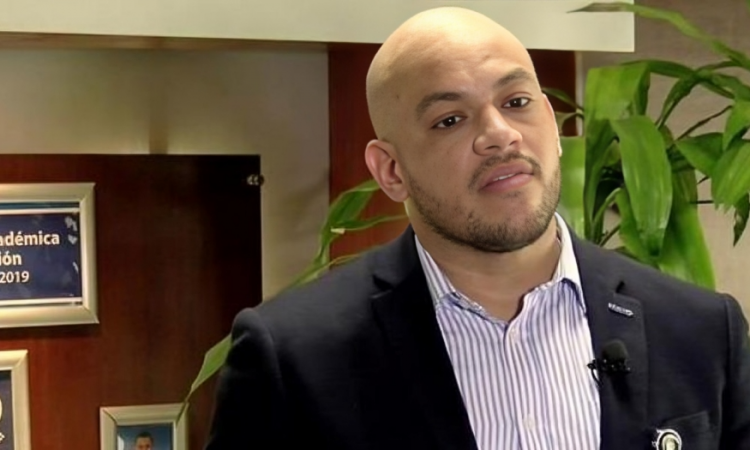 Virólogo Robert Paulino advierte sobre incremento global de COVID-19 y pide medidas anticipatorias en RD Virólogo Robert Paulino advierte sobre incremento global de COVID-19 y pide medidas anticipatorias en RD