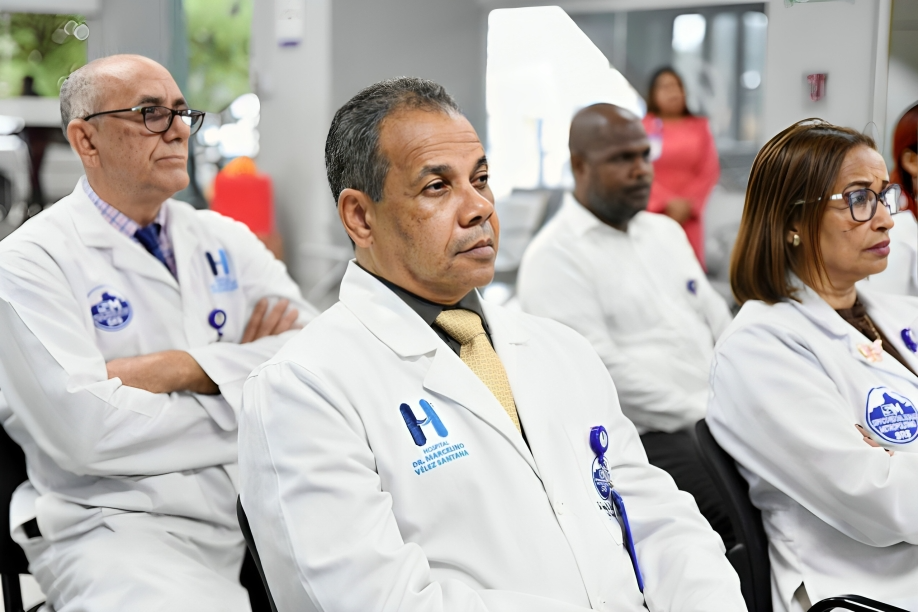 Salud Pública lanza tercera unidad de Pie Diabético en Hospital Marcelino Vélez Salud Pública lanza tercera unidad de Pie Diabético en Hospital Marcelino Vélez