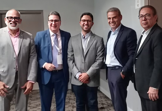 Especialistas afirman que la vacunación en embarazadas es estrategia clave para reducir mortalidad materno-infantil Especialistas afirman que la vacunación en embarazadas es estrategia clave para reducir mortalidad materno-infantil